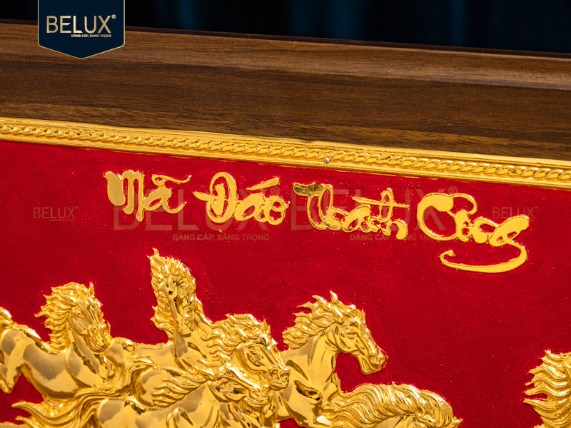 Tranh mã đáo thành công bằng đồng mạ vàng 24k 31x24cm